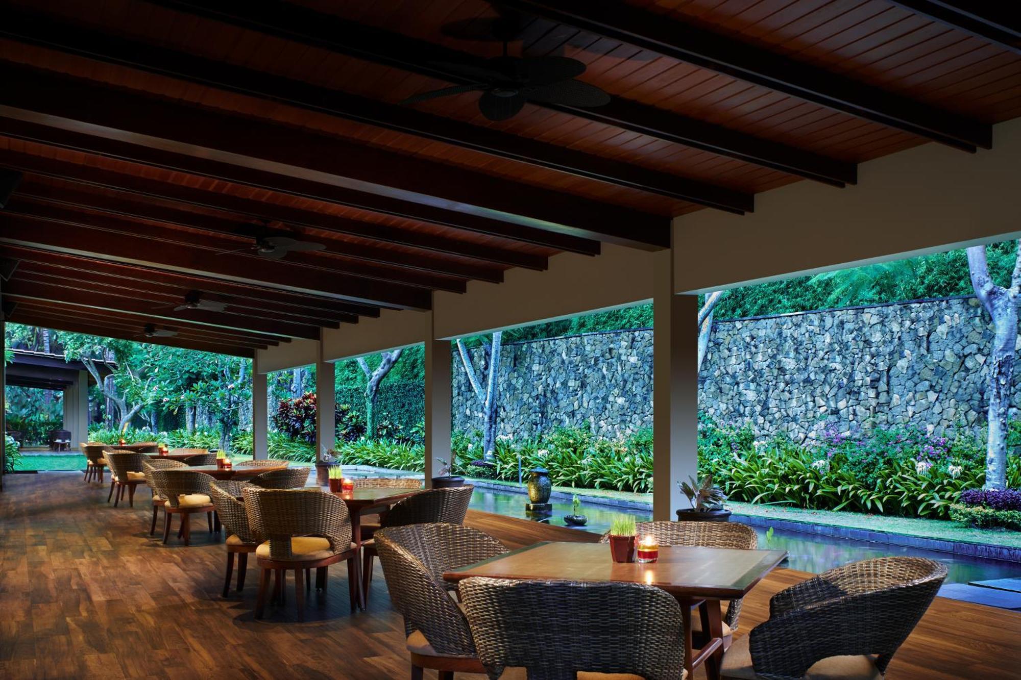 El Hotel Banyuwangi Exterior foto