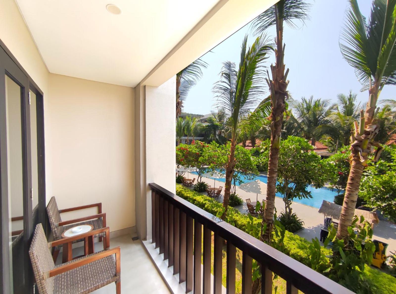 El Hotel Banyuwangi Exterior foto