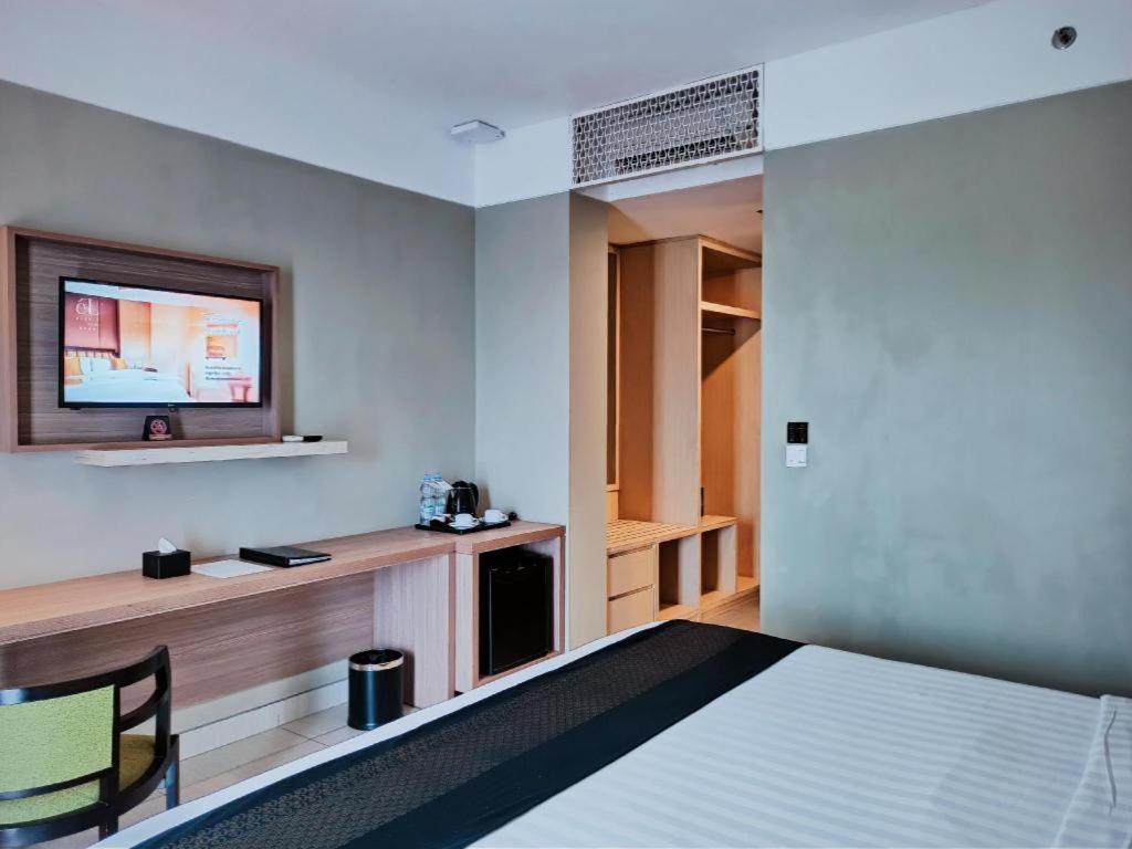 El Hotel Banyuwangi Exterior foto