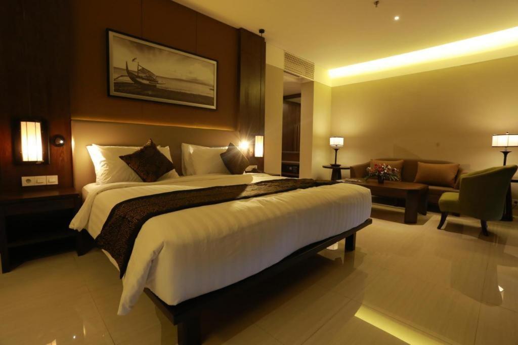 El Hotel Banyuwangi Exterior foto