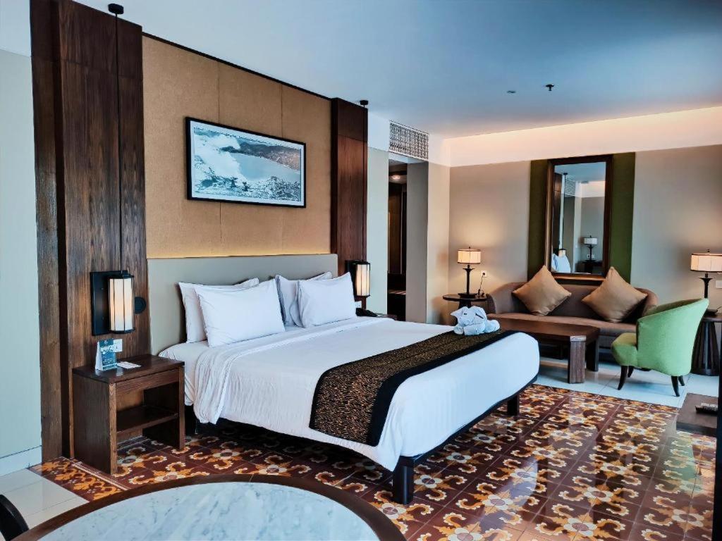 El Hotel Banyuwangi Exterior foto