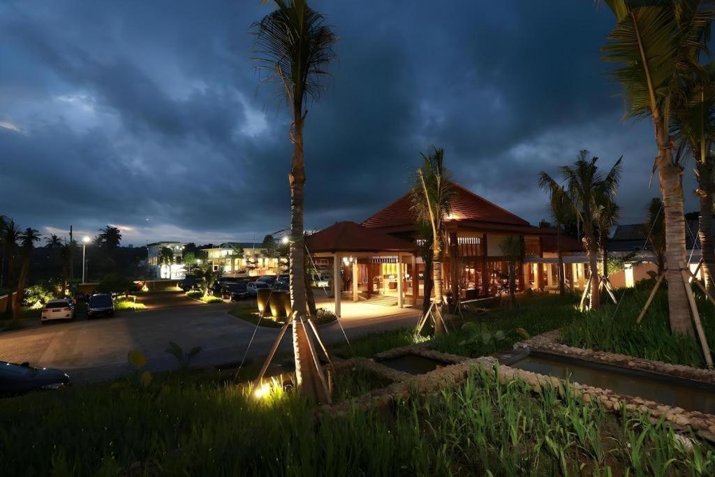 El Hotel Banyuwangi Exterior foto