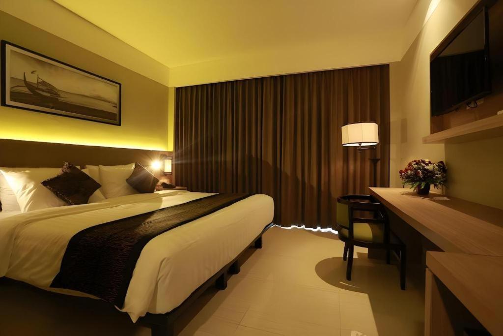 El Hotel Banyuwangi Exterior foto