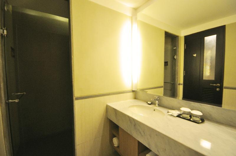 El Hotel Banyuwangi Exterior foto
